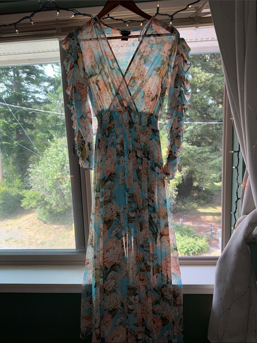Blue Floral Maxi Dress with V-Neck and Ruffle Sleeves